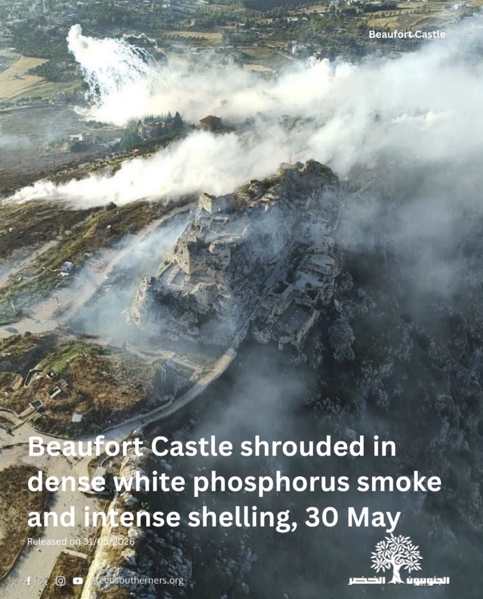 Photo from Instagram with “Beaufort Castle shrouded in dense white phosphorus smoke and intense shelling, 30 May”
